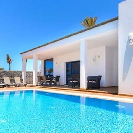 Playas Blanca Pool Private