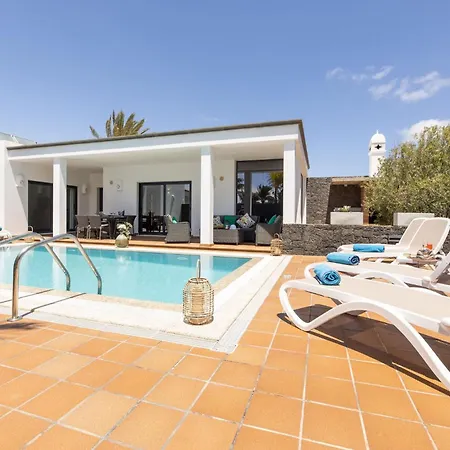 Playas Blanca Pool Private וילה
