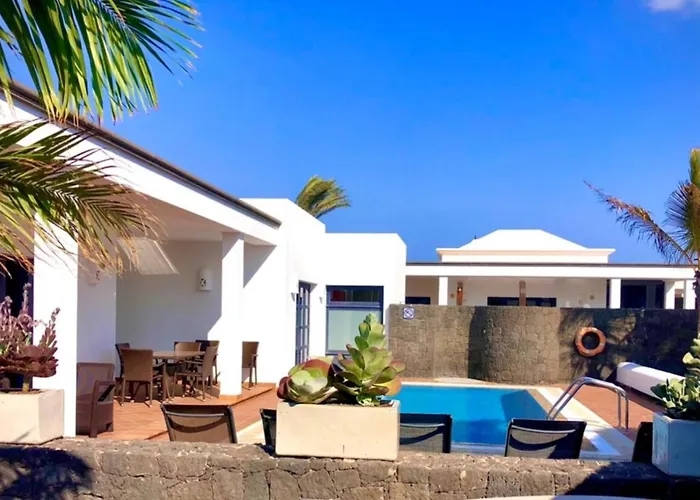 Playas Blanca Pool Private Vila *